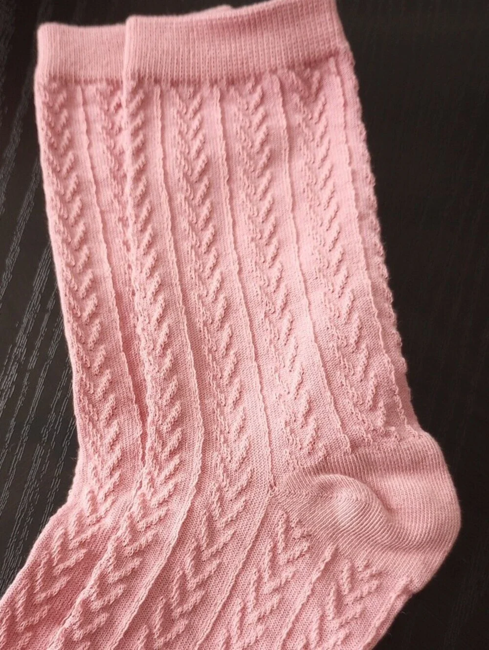 Women's Pink Cable Knit Crew Mid-calf Socks